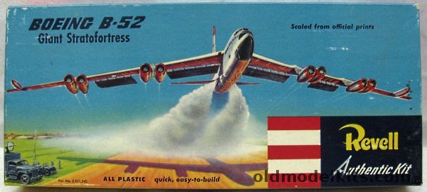 Revell 1/175 Boeing B-52 Giant Stratofortress - Pre 'S' Kit, H207-98 plastic model kit
